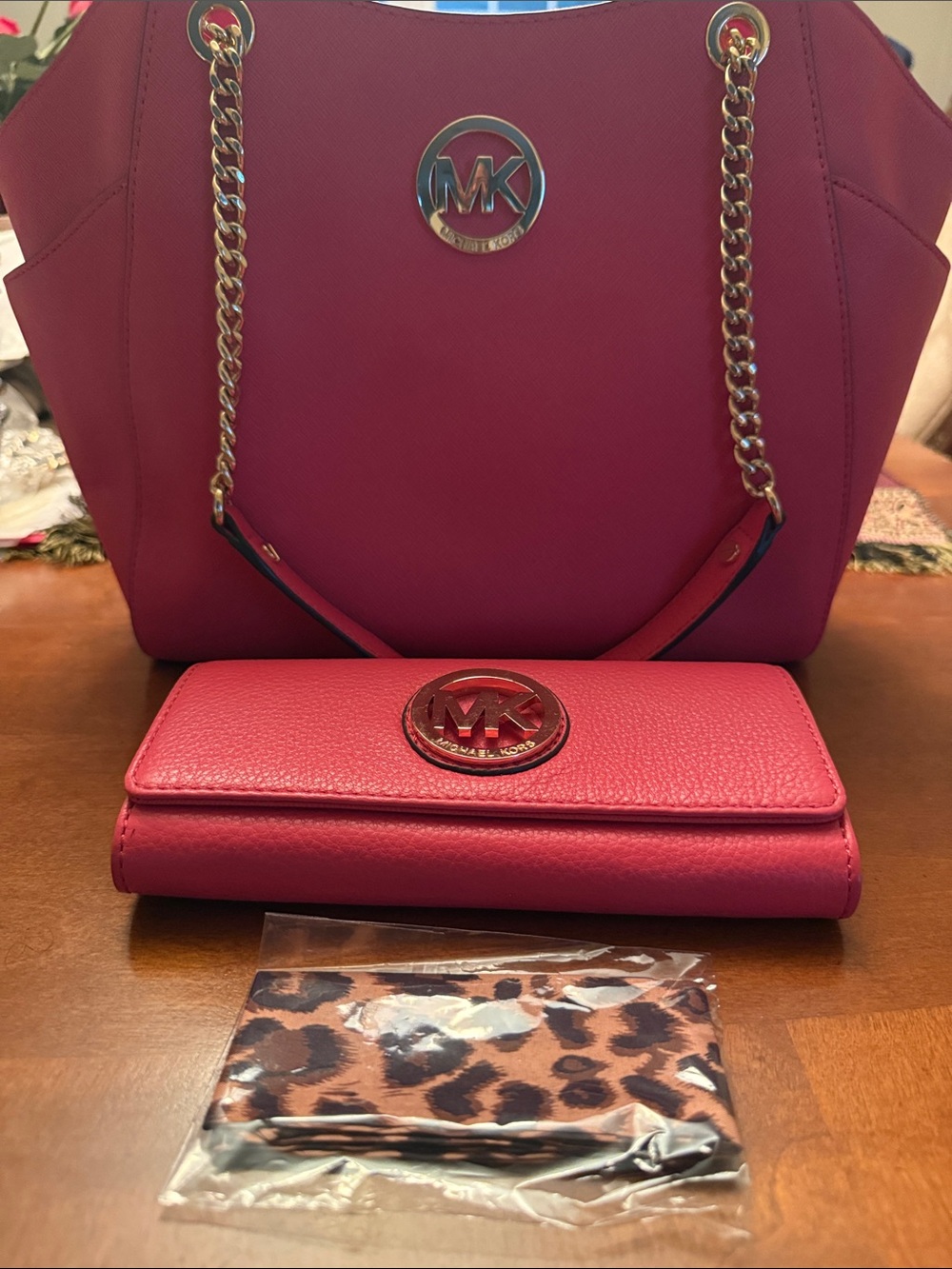 Michael Kors Tote and Matching Wallet Set